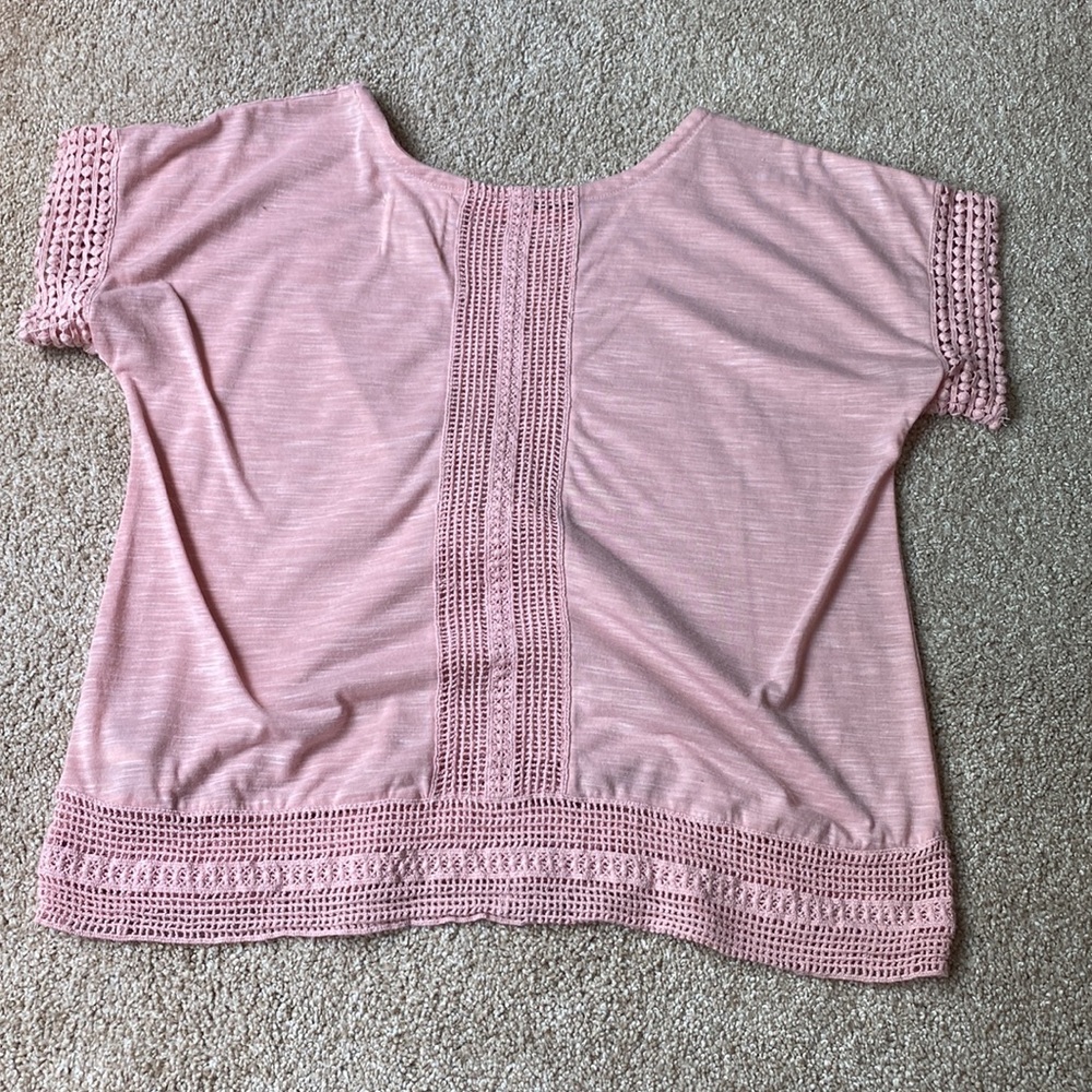 Pink top - Picture 2 of 3